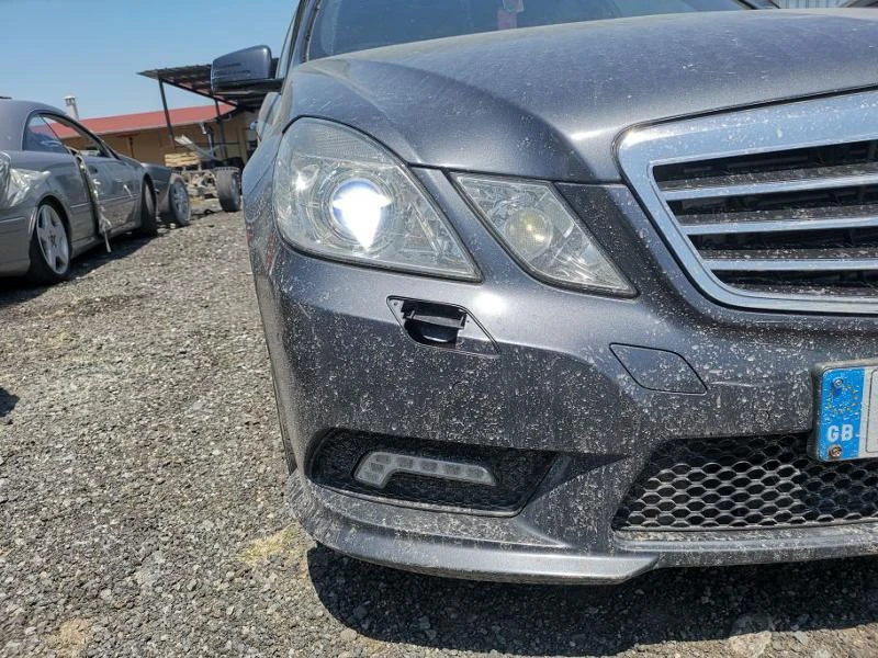 Mercedes-Benz E 350 7 г троник биксенон, снимка 4 - Автомобили и джипове - 25848114