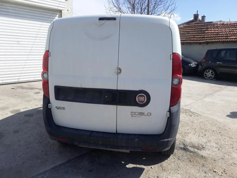 Fiat Doblo 2Бр.Natural Power 1.4 120k.c.метан/1.6 105к.с.диз., снимка 11 - Автомобили и джипове - 34636786