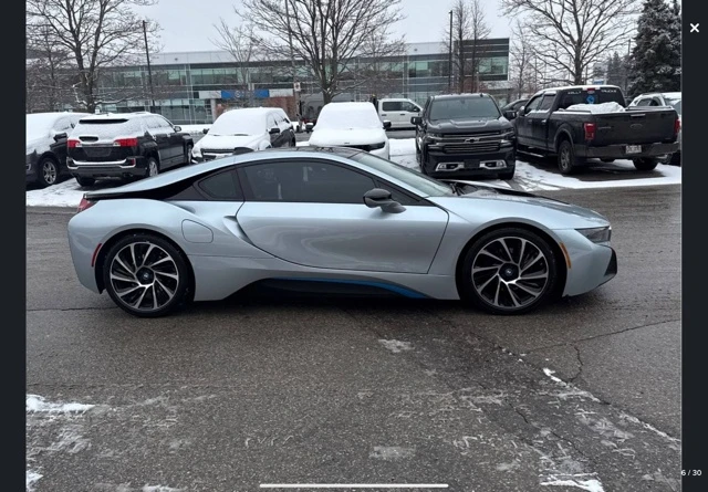 BMW i8 * 2dr Cpe * CARFAX * БЕЗ ПЪРВОНАЧАЛНА ВНОСКА, снимка 3 - Автомобили и джипове - 53055807