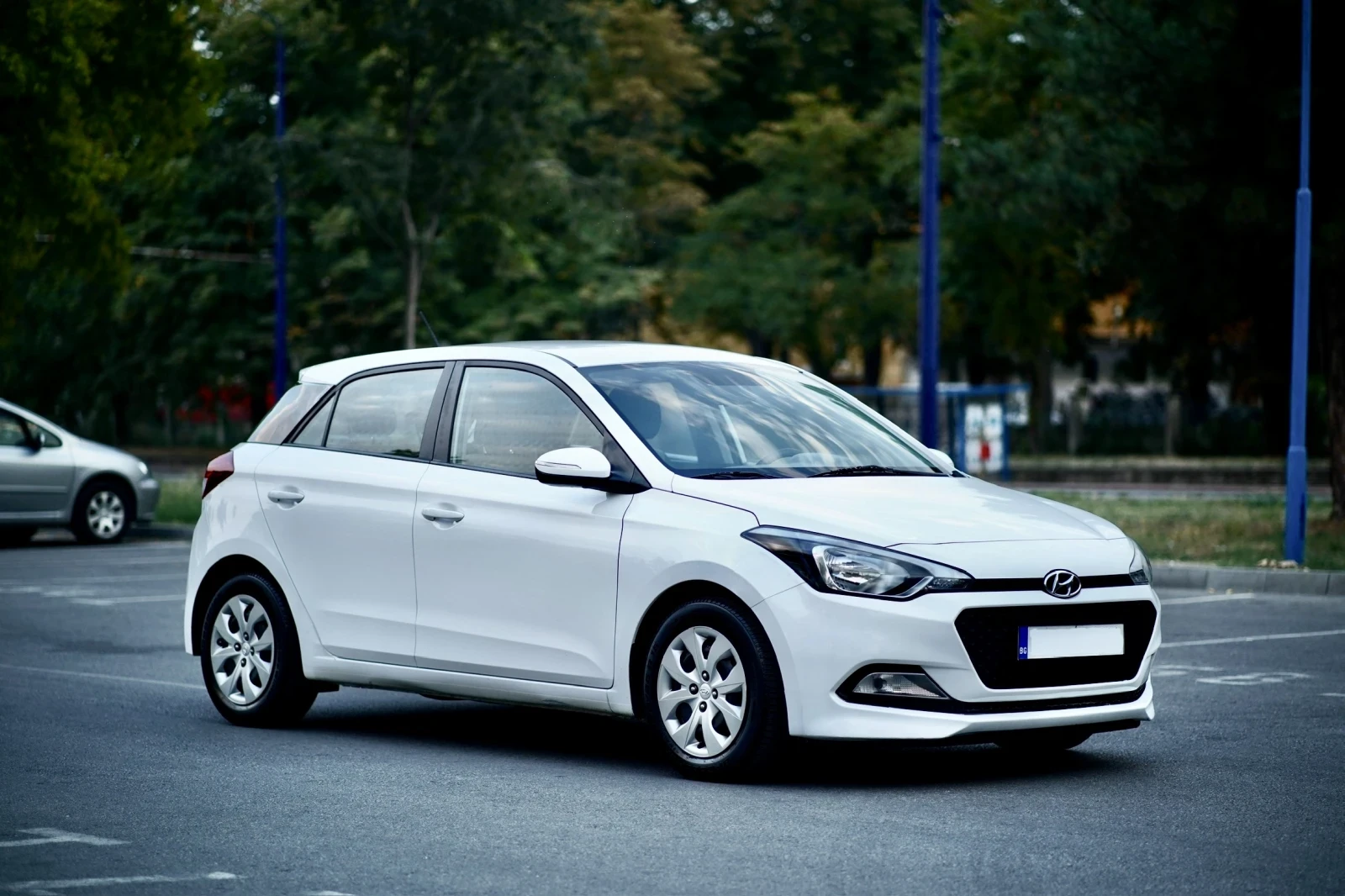 Hyundai I20 1.2i 84кс Facelift ПЕРФЕКТЕН - [1] 