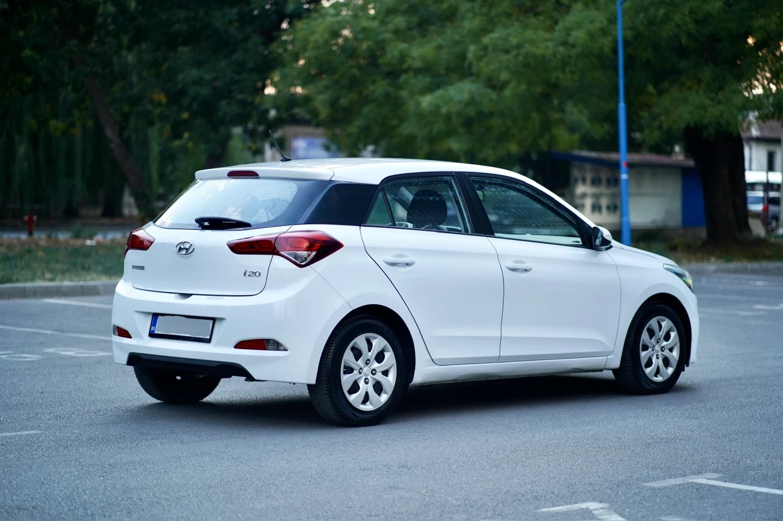 Hyundai I20 1.2i 84кс Facelift ПЕРФЕКТЕН - изображение 5