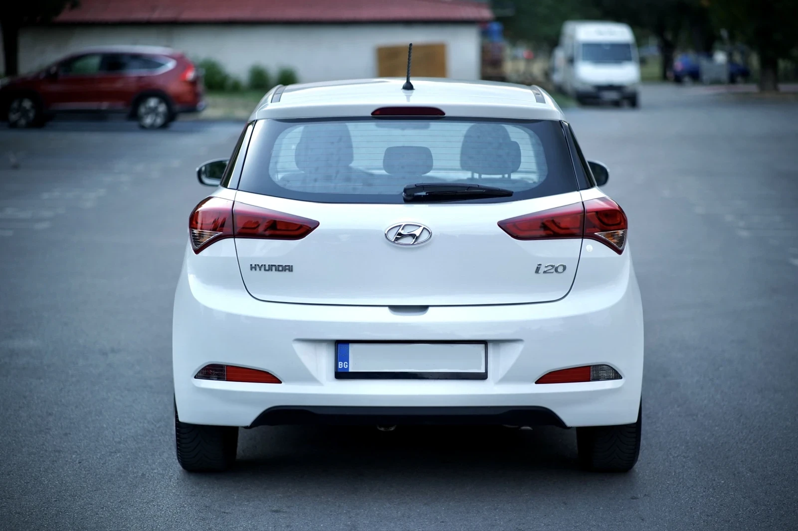 Hyundai I20 1.2i 84кс Facelift ПЕРФЕКТЕН - изображение 6