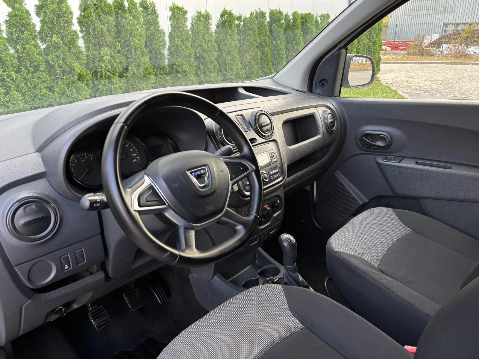 Dacia Dokker 1.5 DCI/2017.г/ИТАЛИЯ/75 КОНЯ/СЕРВИЗНА ИСТОРИЯ  - изображение 9