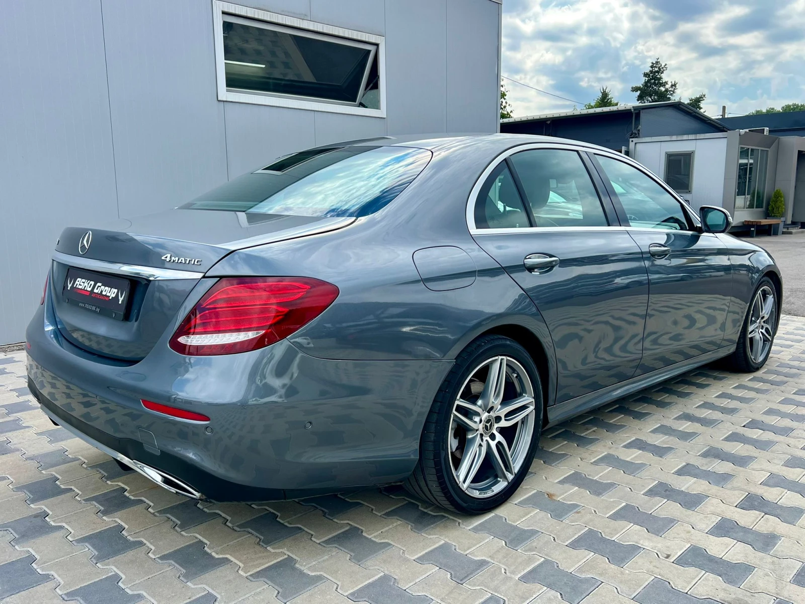 Mercedes-Benz E 220 AMG/4MATIC/DIGITAL/ПОДГ/BURMES/HEAD UP/AMBIENT/LIZ - изображение 5