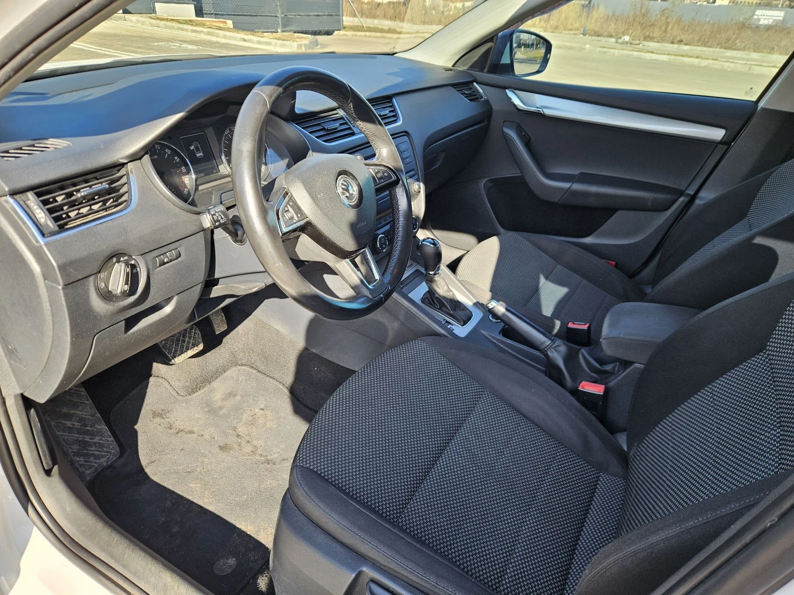 Skoda Octavia 1.6 TDI DPF DSG,  | Mobile.bg   8