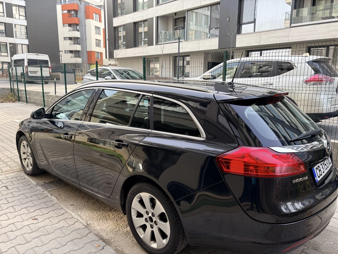 Opel Insignia 2.0 - изображение 2