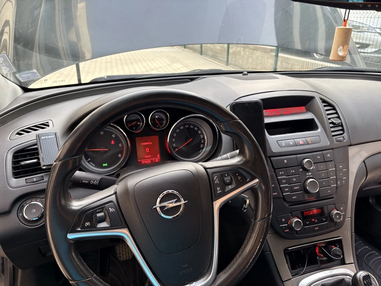 Opel Insignia 2.0 - изображение 4