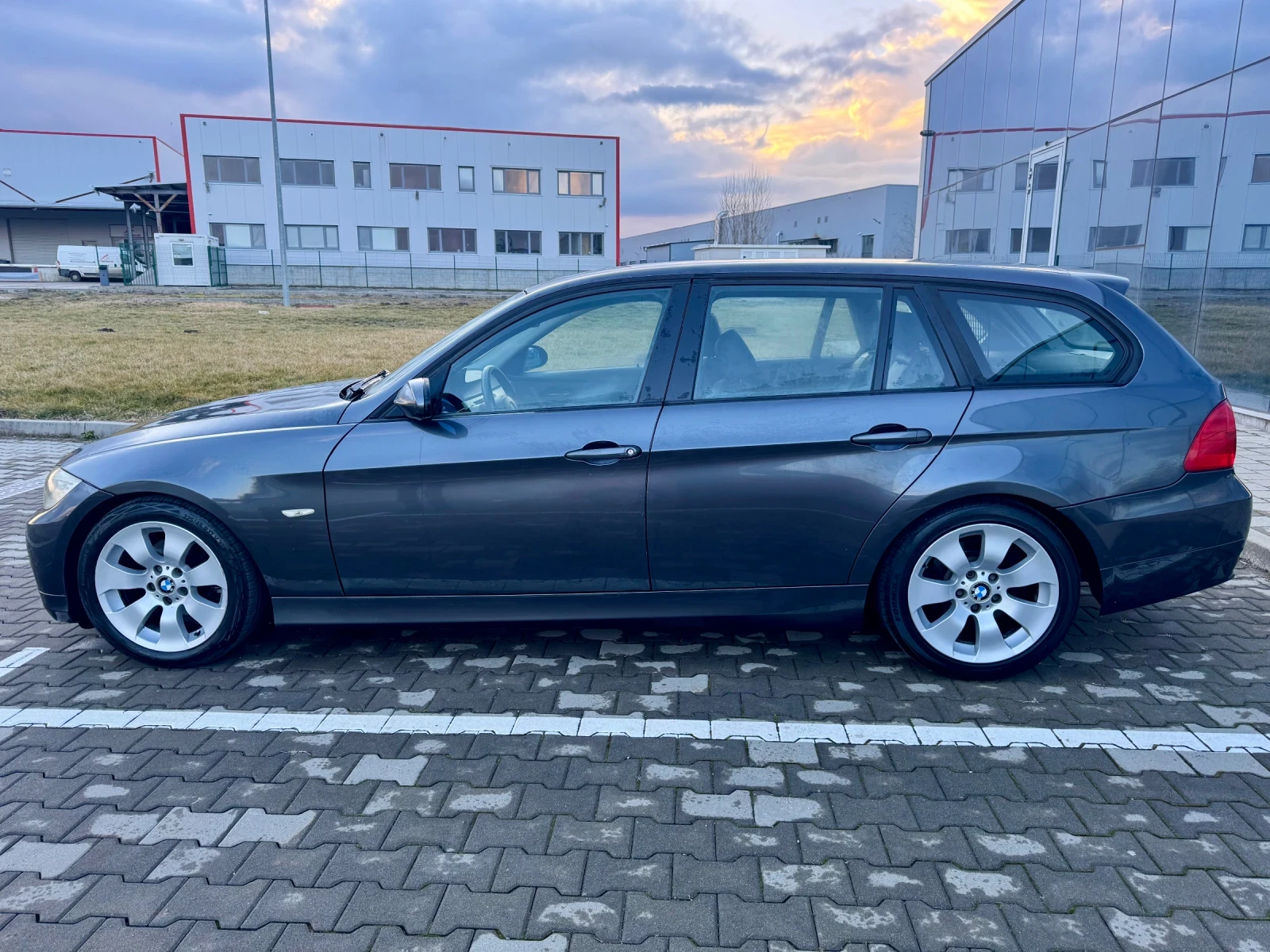 BMW 320 163�� facelift ����� | Mobile.bg � ����������� 6