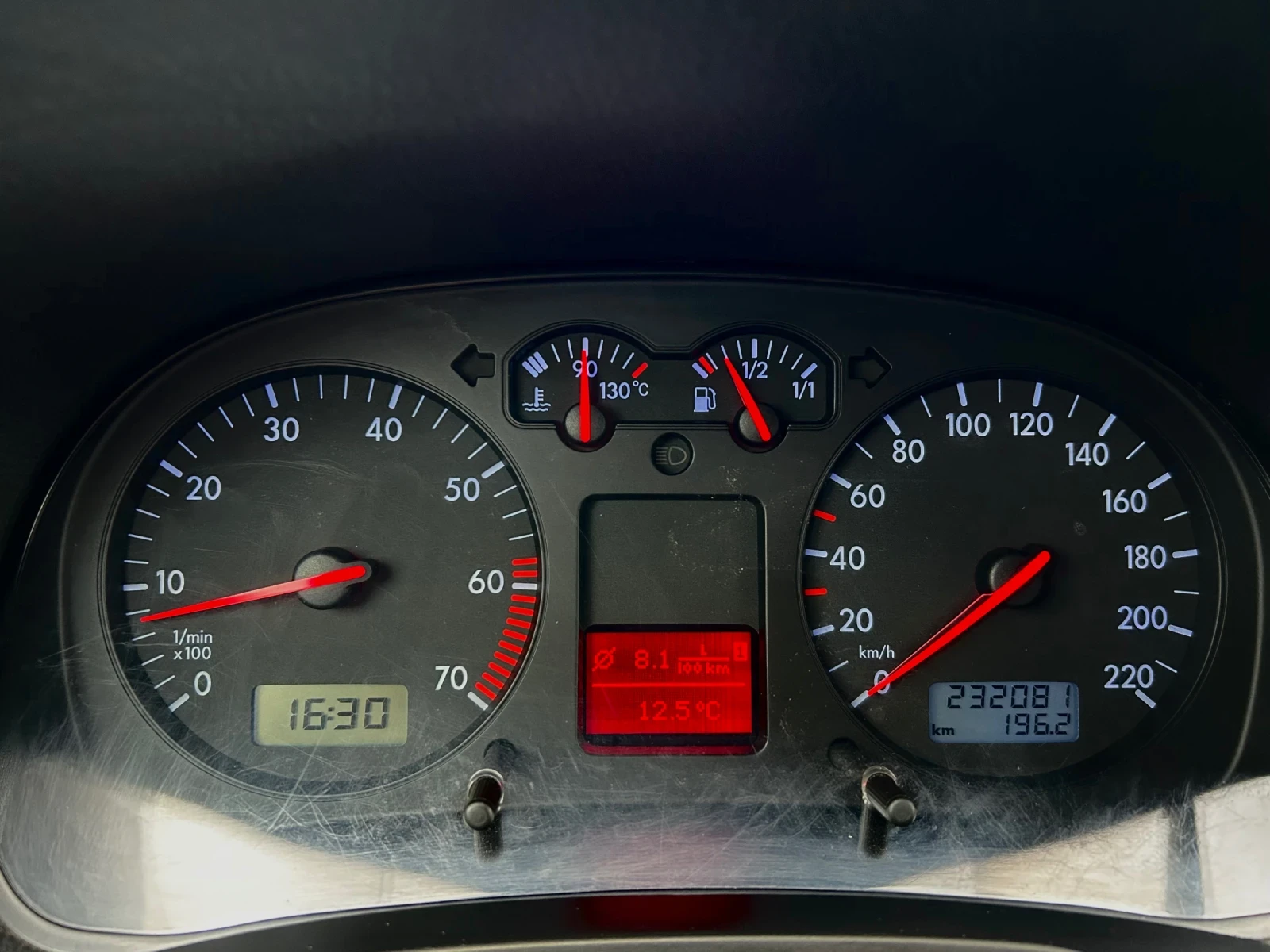 VW Golf 1.4 , снимка 14 - Автомобили и джипове - 53725622