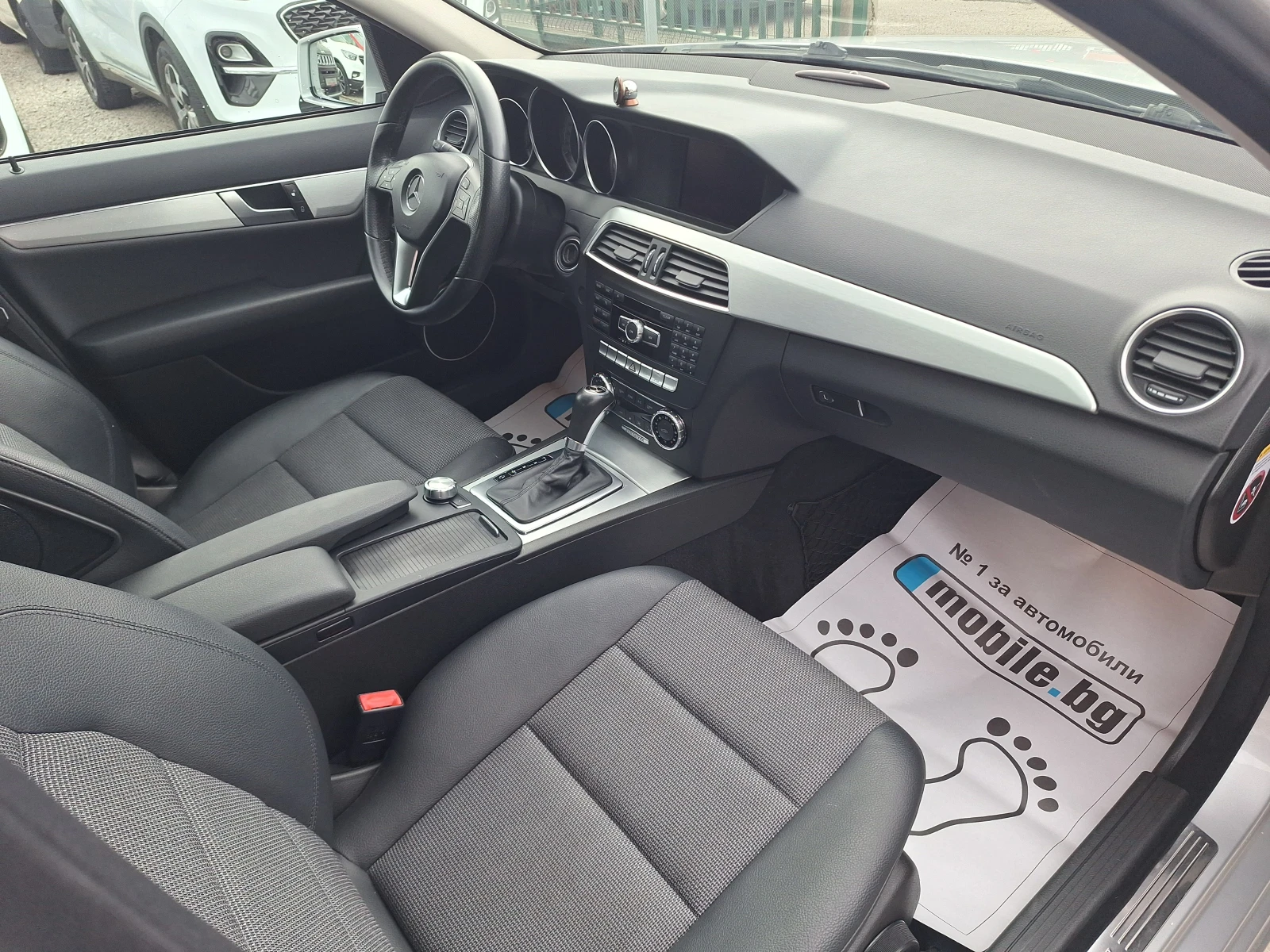 Mercedes-Benz C 220 2.2 cdi 170 ks Avantgarde Koja Navi Full!, снимка 12 - Автомобили и джипове - 53916479