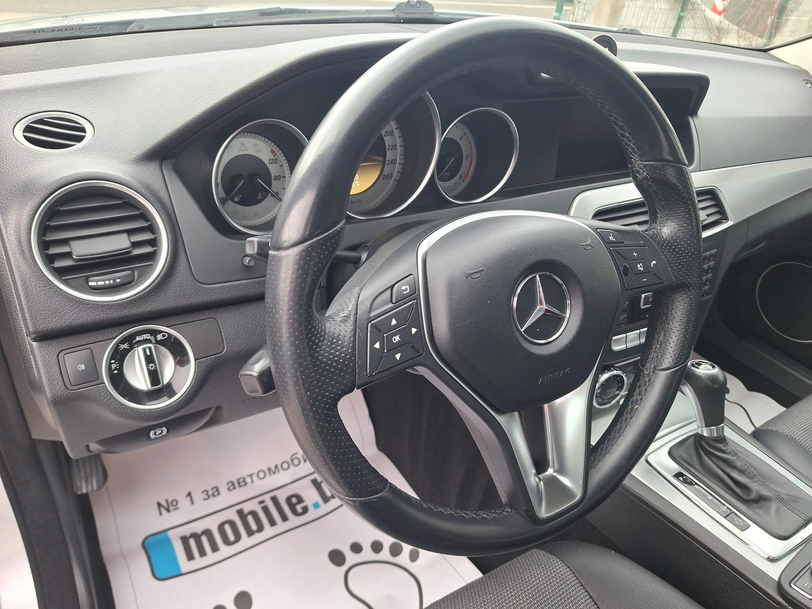 Mercedes-Benz C 220 2.2 cdi 170 ks Avantgarde Koja Navi Full!, снимка 14 - Автомобили и джипове - 53916479