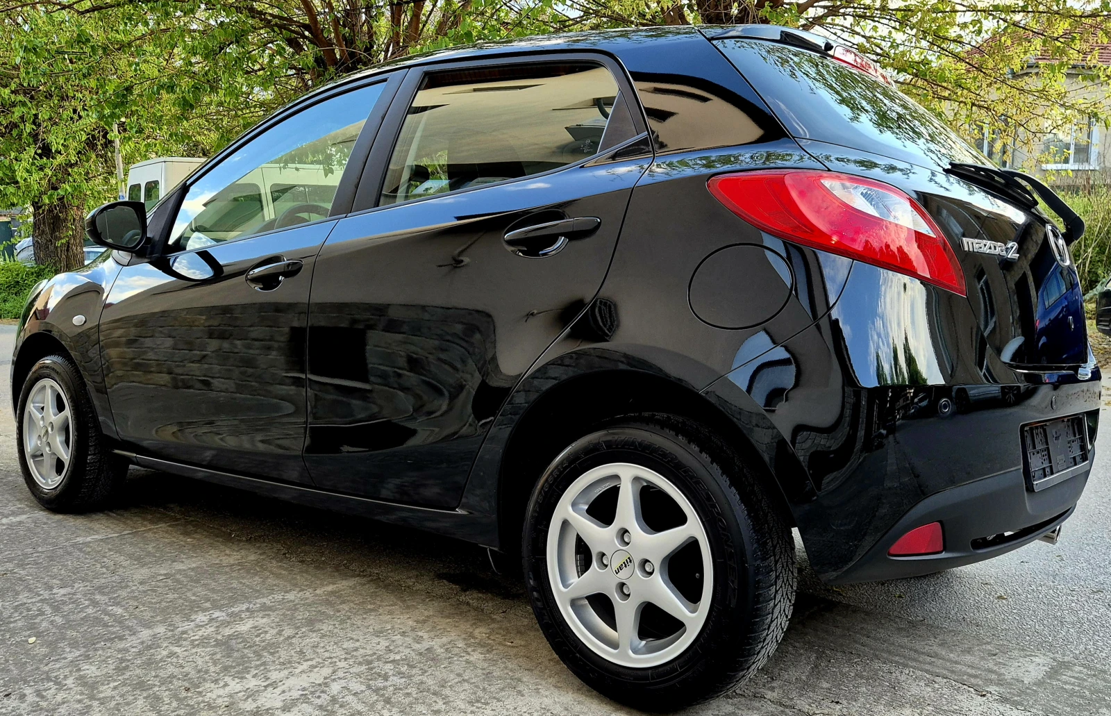 Mazda 2 1.3i-верига-нов-japan, снимка 2 - Автомобили и джипове - 54446594