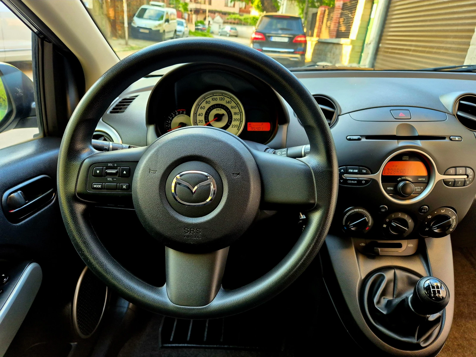 Mazda 2 1.3i-верига-нов-japan, снимка 14 - Автомобили и джипове - 54446594