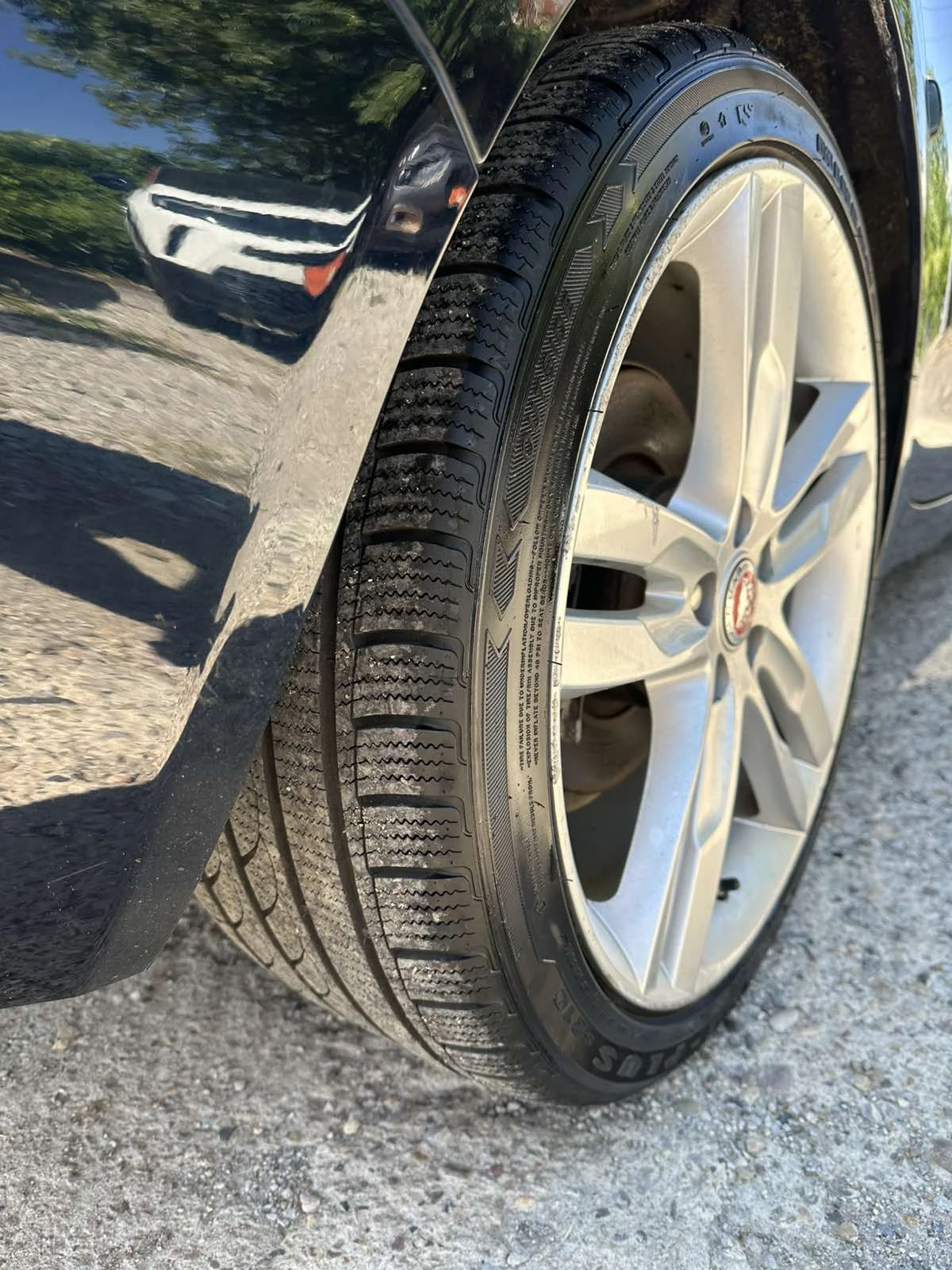 Jaguar XE 2.0D Aвтоматик, снимка 16 - Автомобили и джипове - 55049629