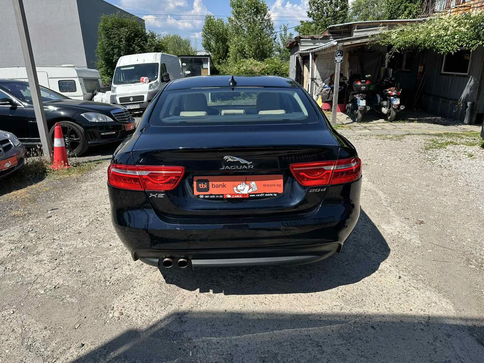 Jaguar XE 2.0D Aвтоматик, снимка 6 - Автомобили и джипове - 55049629