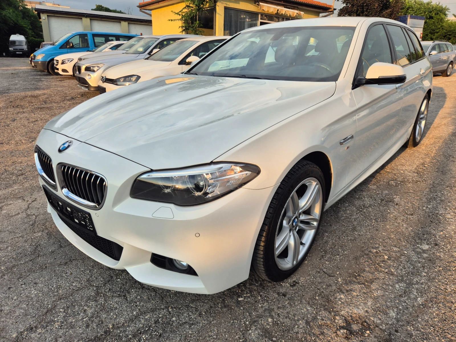 BMW 520 D* xDrive* M-SPORT, снимка 2 - Автомобили и джипове - 55137667