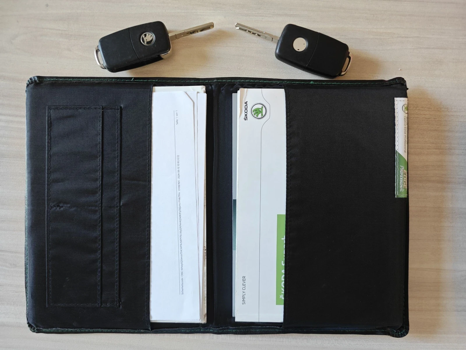 Skoda Superb, снимка 9 - Автомобили и джипове - 55357301