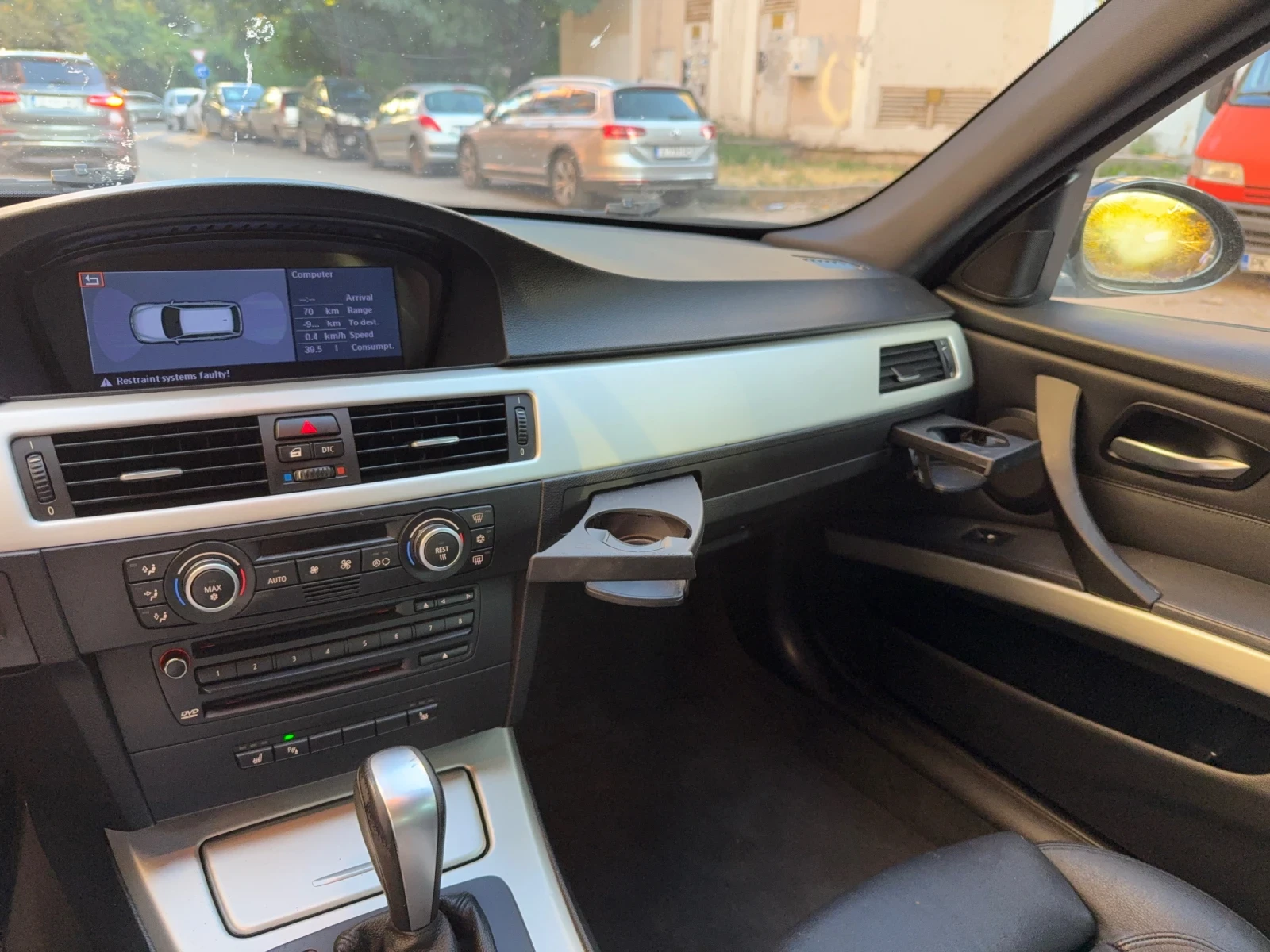 BMW 330 E91, снимка 7 - Автомобили и джипове - 55456020