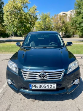 Toyota Rav4 2.2 D-4D / Navi / Кожа / 4х4, снимка 2