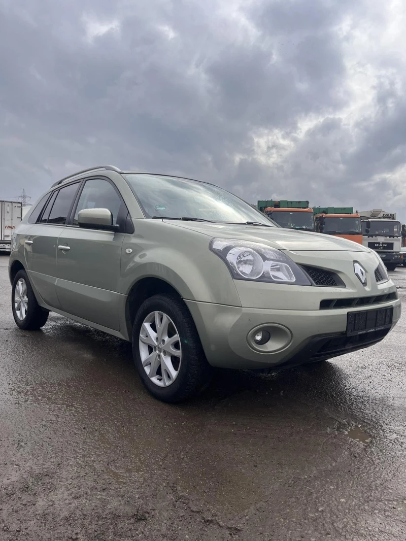 Renault Koleos 2.5 i, снимка 3 - Автомобили и джипове - 46941665