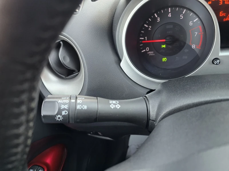 Nissan Juke 1.6T Limited edition, снимка 15 - Автомобили и джипове - 52553636