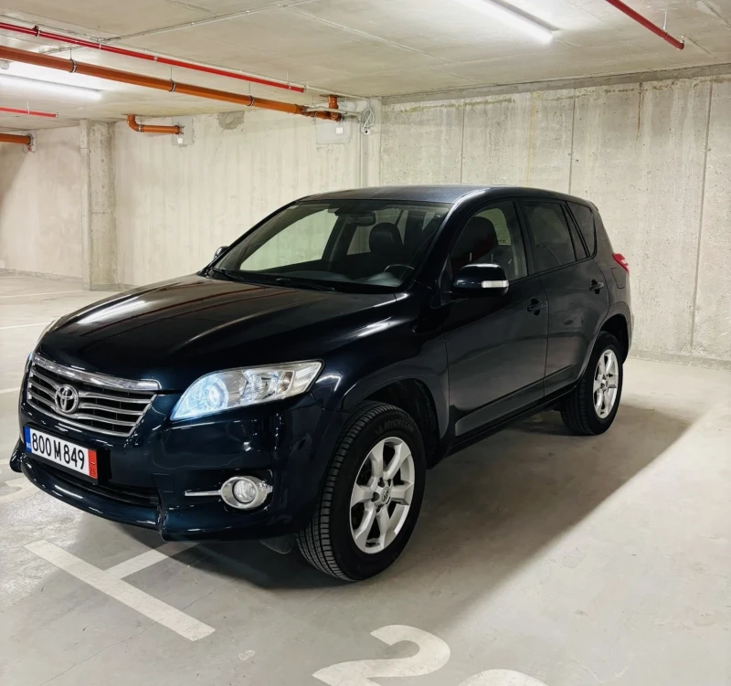 Toyota Rav4 2.2 D-4D / Navi / Кожа / 4х4, снимка 4 - Автомобили и джипове - 53439136