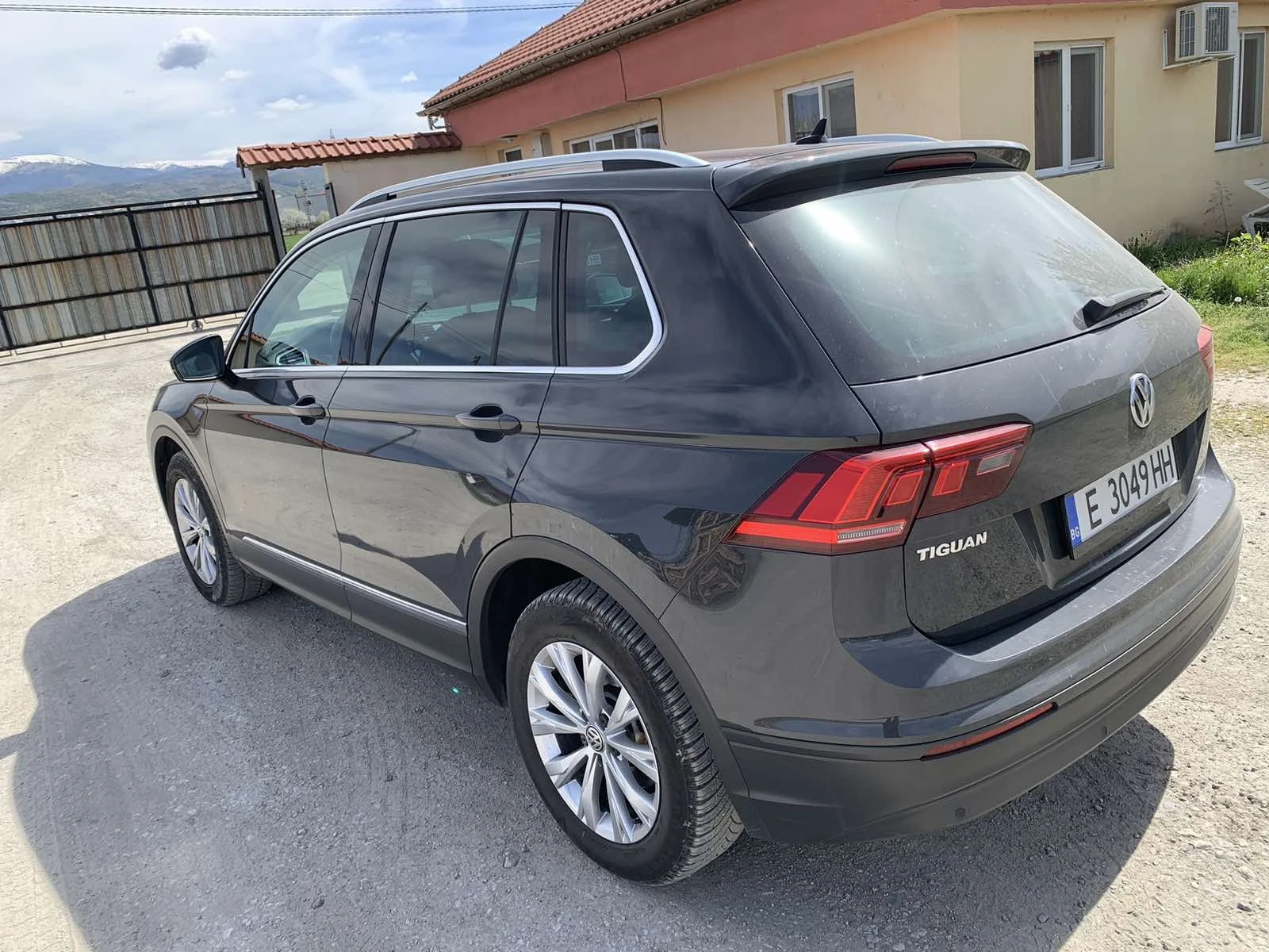 VW Tiguan  - изображение 4