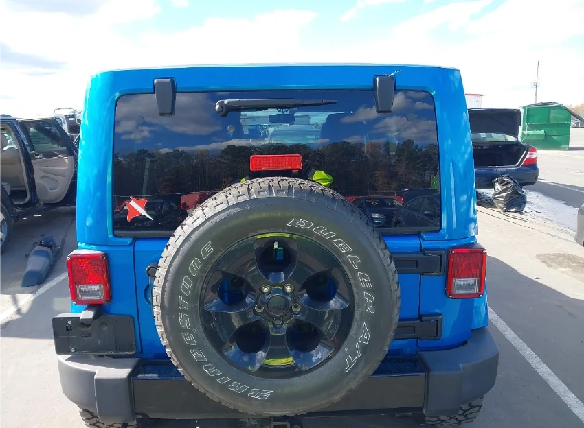 Jeep Wrangler UNLIMITED SAHARA 4x4 - изображение 4