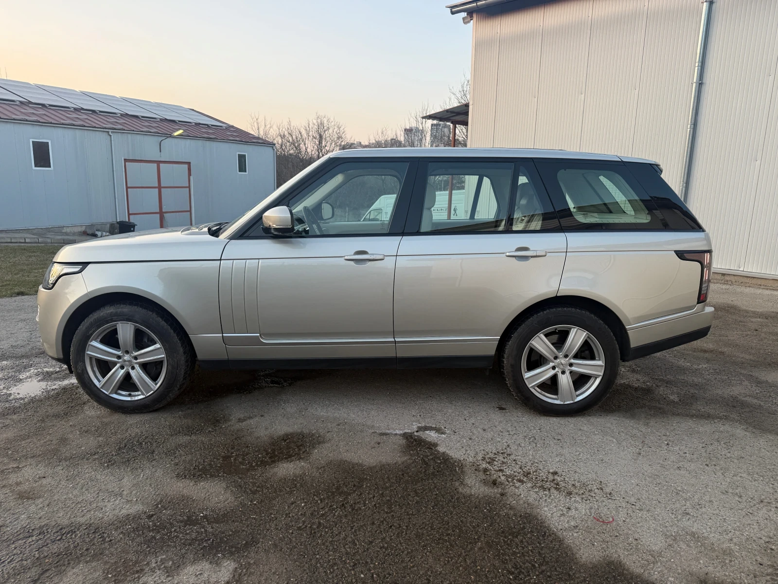 Land Rover Range rover 4.4 SDV8, 340 �.�. Autobiography | Mobile.bg � ����������� 8