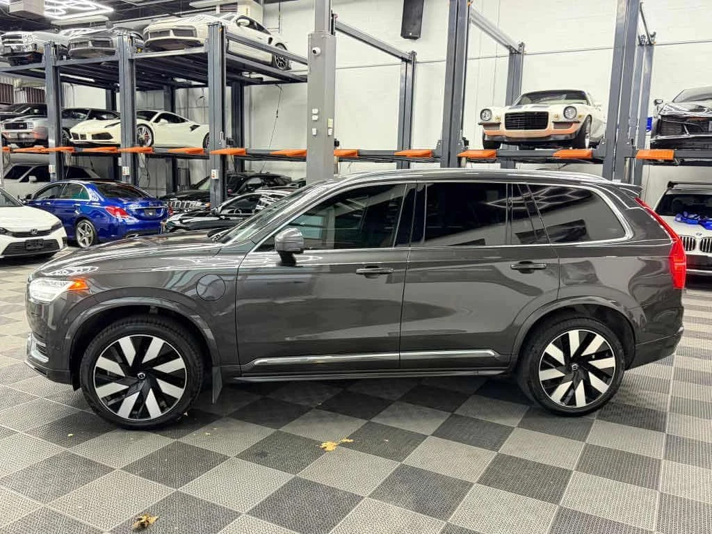 Volvo Xc90 Plus Bright Theme/2 Ключа/Подгрев/Панорама/360 ка/, снимка 2 - Автомобили и джипове - 53911194