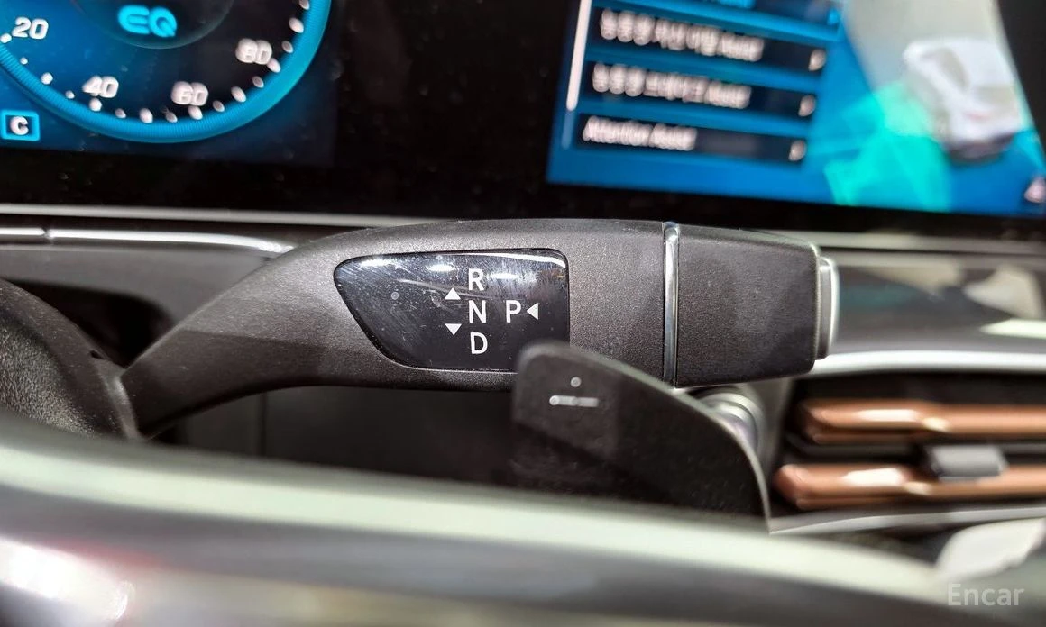 Mercedes-Benz EQC * EQC400* 4MATIC* КОЖА* ПОДГРЕВ* ШИБИДАХ* KEYLESS*, снимка 7 - Автомобили и джипове - 54060756