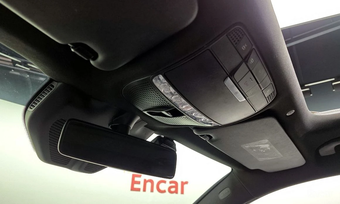 Mercedes-Benz EQC * EQC400* 4MATIC* КОЖА* ПОДГРЕВ* ШИБИДАХ* KEYLESS*, снимка 13 - Автомобили и джипове - 54060756