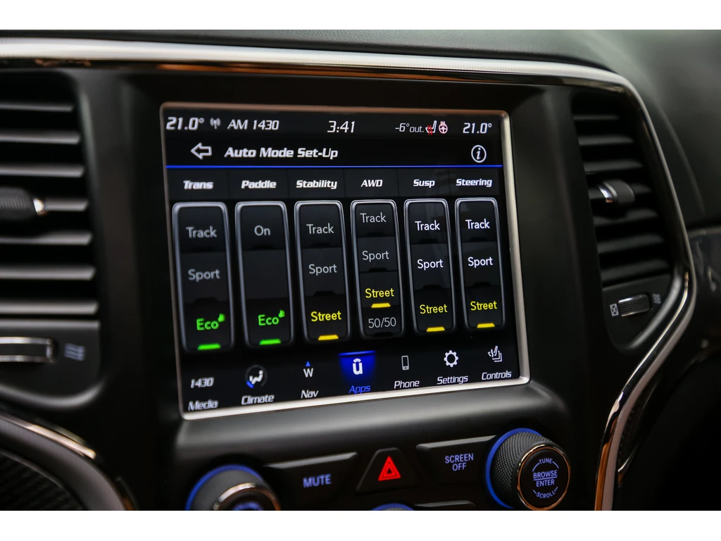 Jeep Grand cherokee TRACKHAWK| REDLINE PEARL| PANO| ОБДУХВАНЕ| , снимка 16 - Автомобили и джипове - 54125928