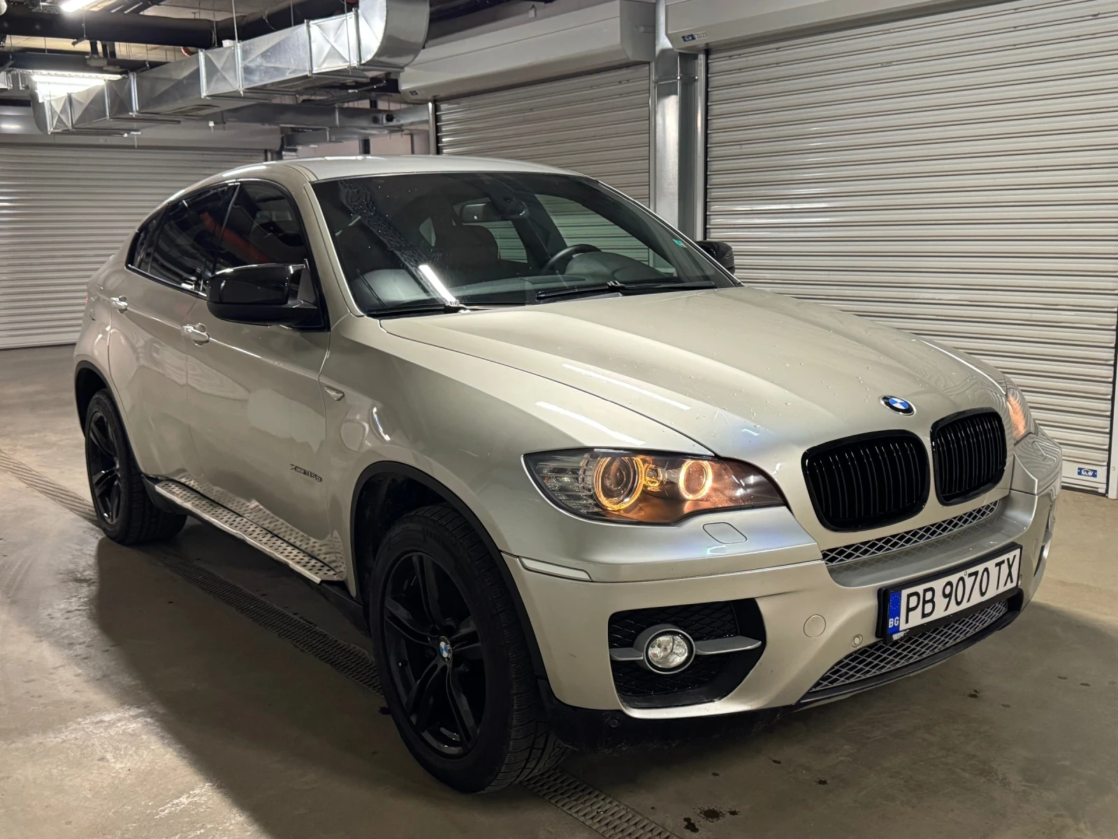 BMW X6 3.5D Xdrive Individual/Keyless/Parktronic, снимка 3 - Автомобили и джипове - 54445726