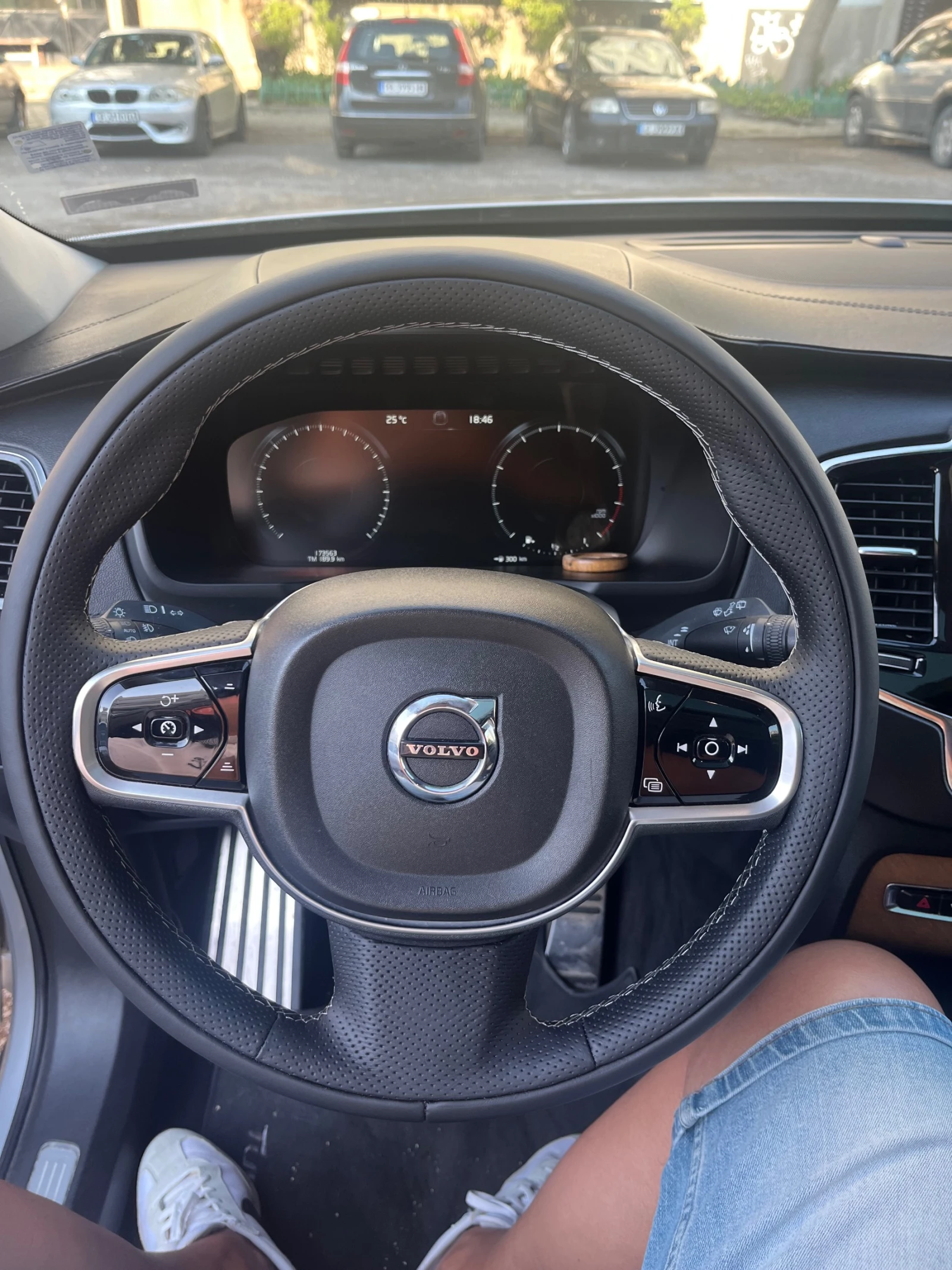 Volvo Xc90, снимка 11 - Автомобили и джипове - 55375683