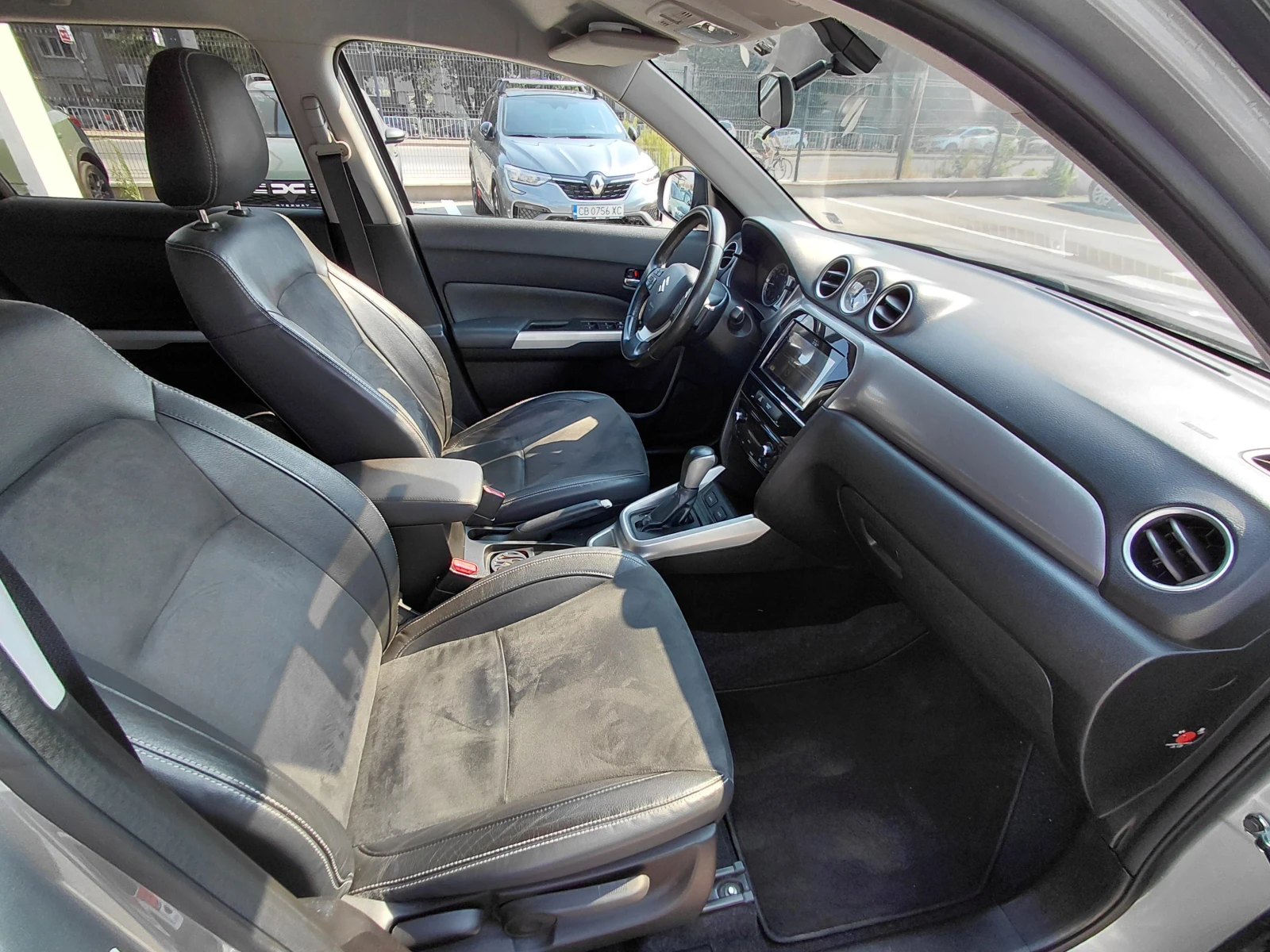 Suzuki Vitara 1.6/120к.с/Газ/Бензин, снимка 13 - Автомобили и джипове - 55708344