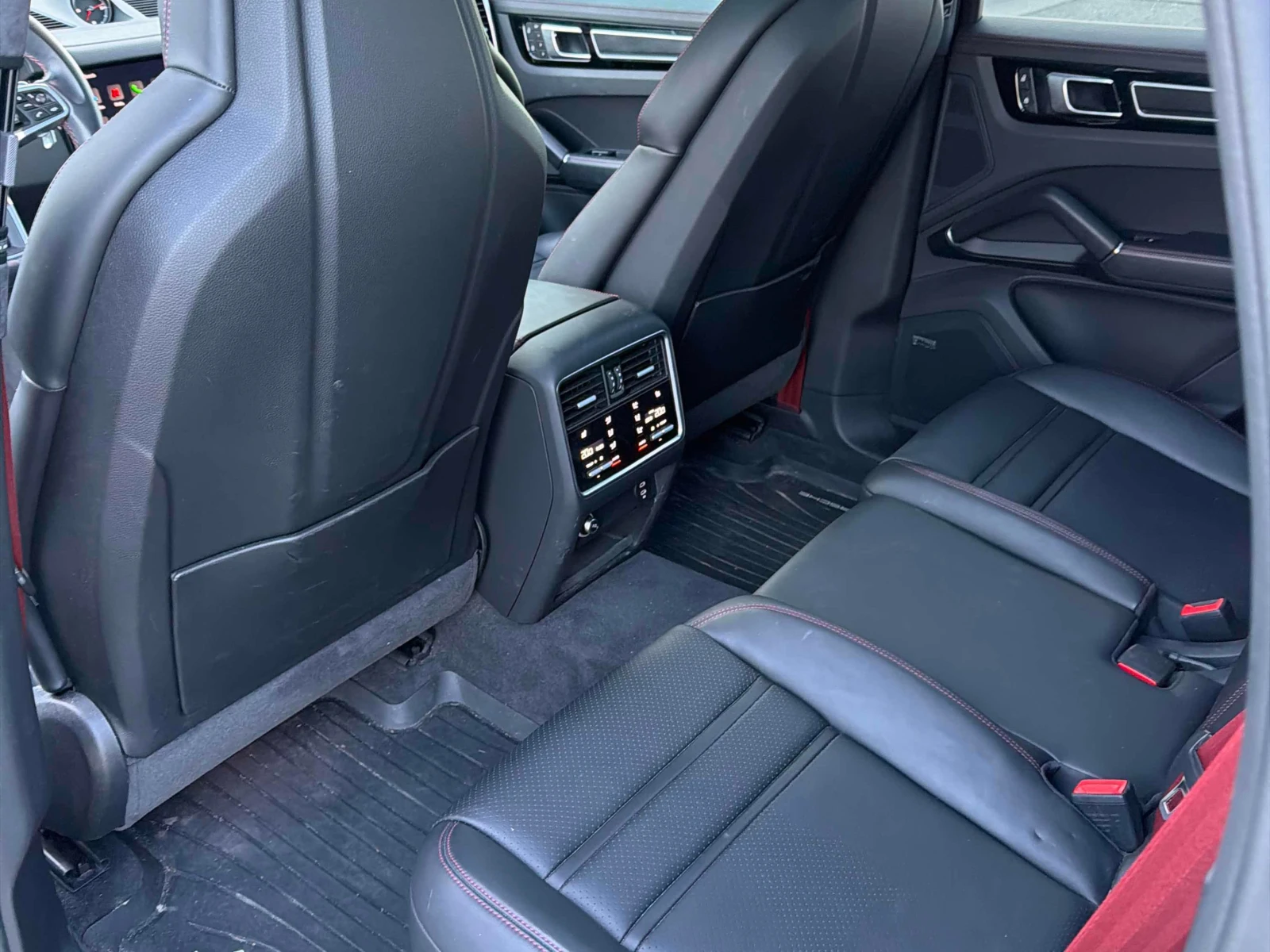 Porsche Cayenne * GTS * CARFAX * ОПЦИЯ ЗА ФИНАНСИРАНЕ, снимка 14 - Автомобили и джипове - 55875591