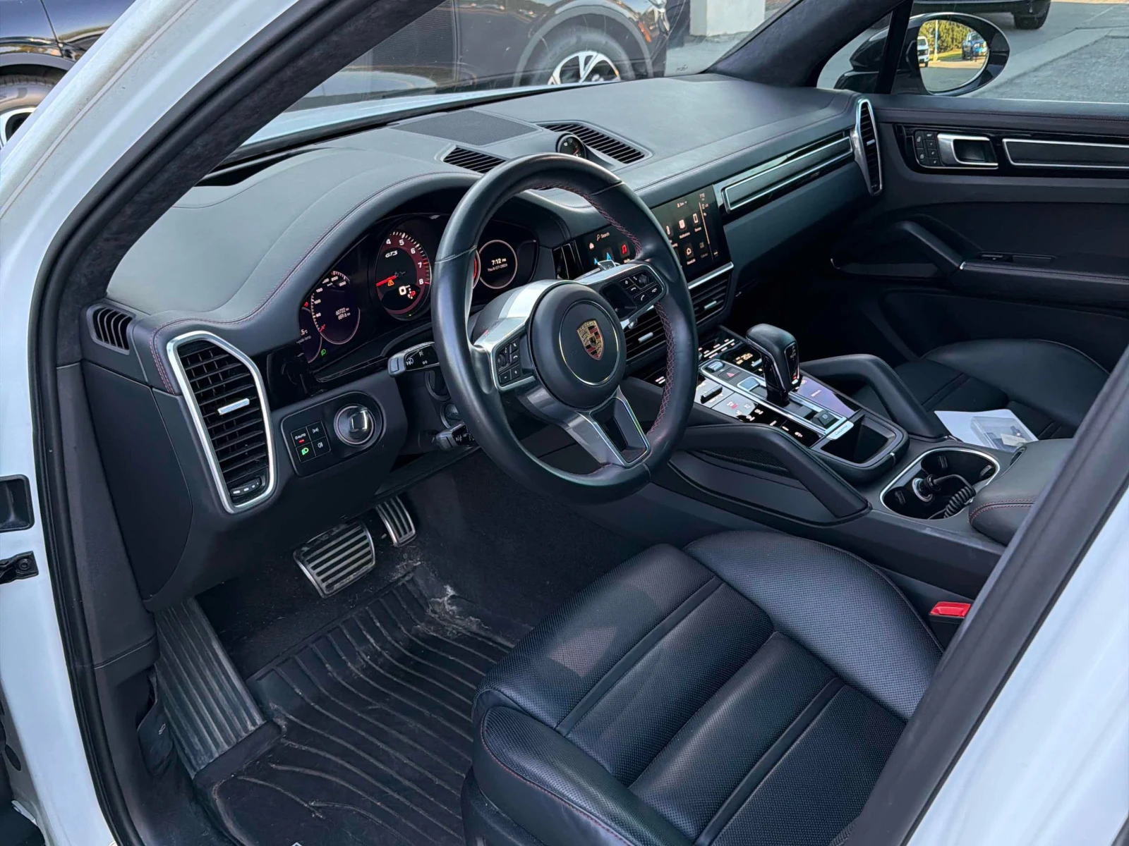 Porsche Cayenne * GTS * CARFAX * ОПЦИЯ ЗА ФИНАНСИРАНЕ, снимка 5 - Автомобили и джипове - 55875591