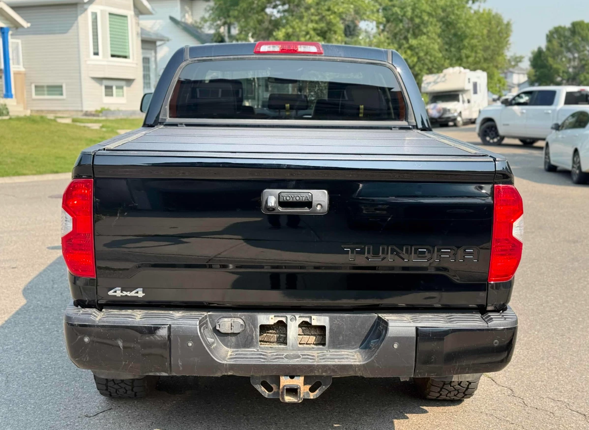 Toyota Tundra Platinum* 4WD* 5.7* ОБДУХ* ПОДГРЕВ* ПАМЕТ* КОЖА, снимка 4 - Автомобили и джипове - 55933138
