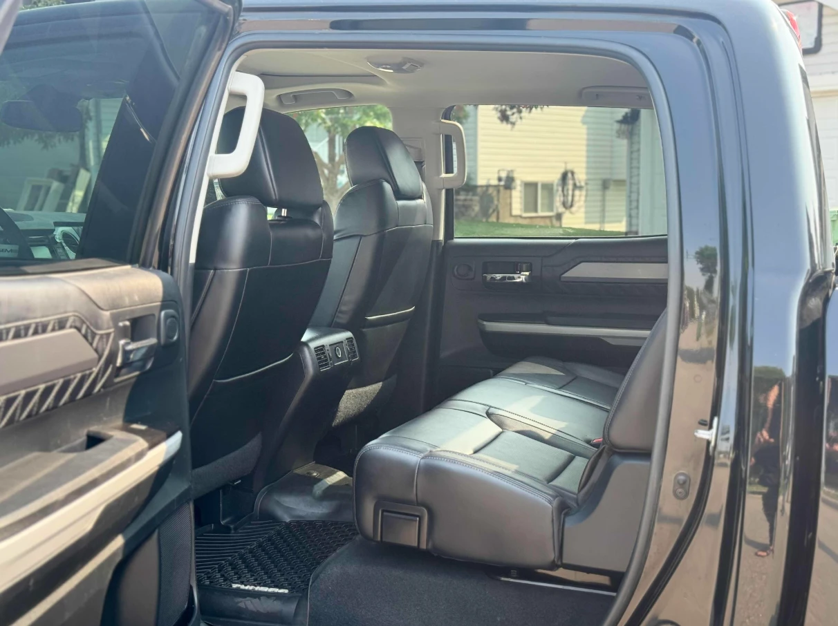 Toyota Tundra Platinum* 4WD* 5.7* ОБДУХ* ПОДГРЕВ* ПАМЕТ* КОЖА, снимка 15 - Автомобили и джипове - 55933138