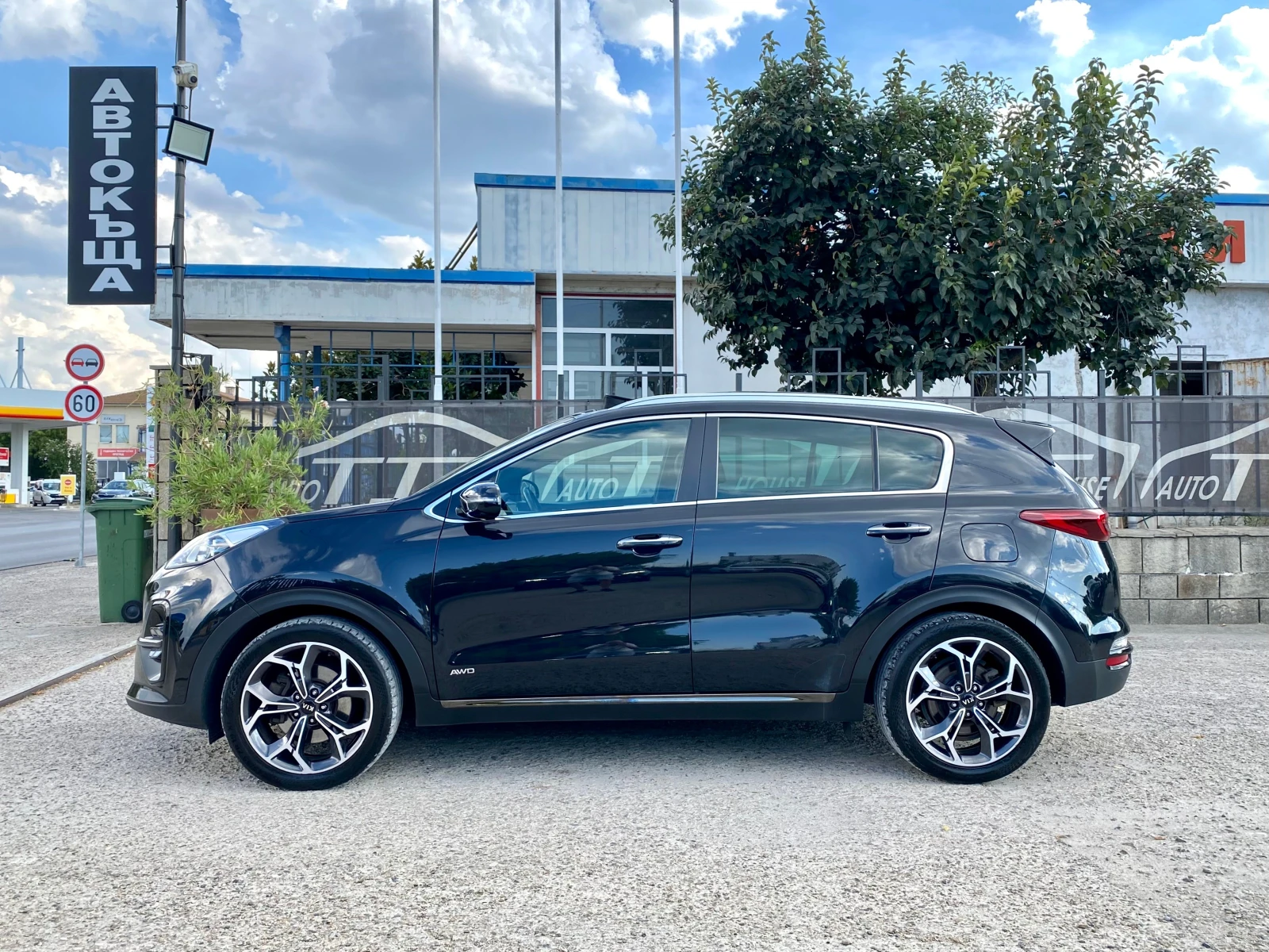 Kia Sportage GT-Line* Pano* KeyGO* Dis* Full* , снимка 5 - Автомобили и джипове - 55942463