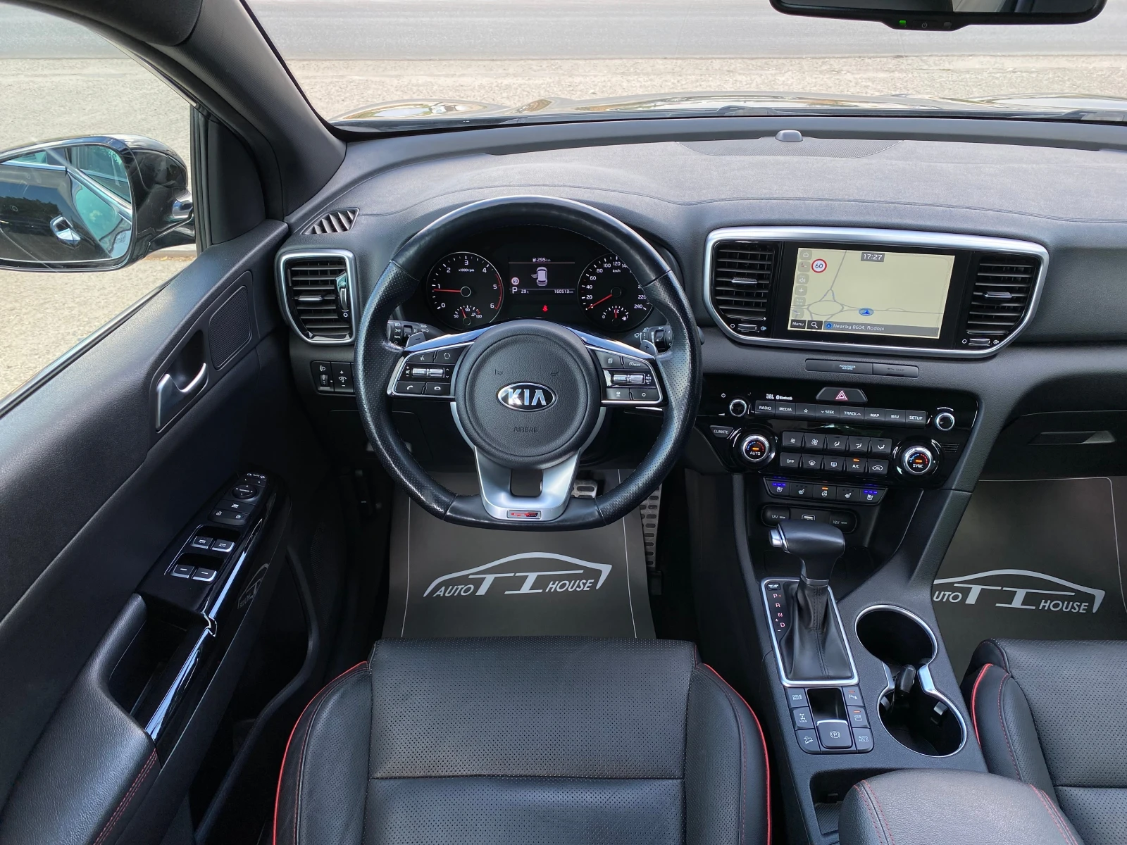 Kia Sportage GT-Line* Pano* KeyGO* Dis* Full* , снимка 11 - Автомобили и джипове - 55942463