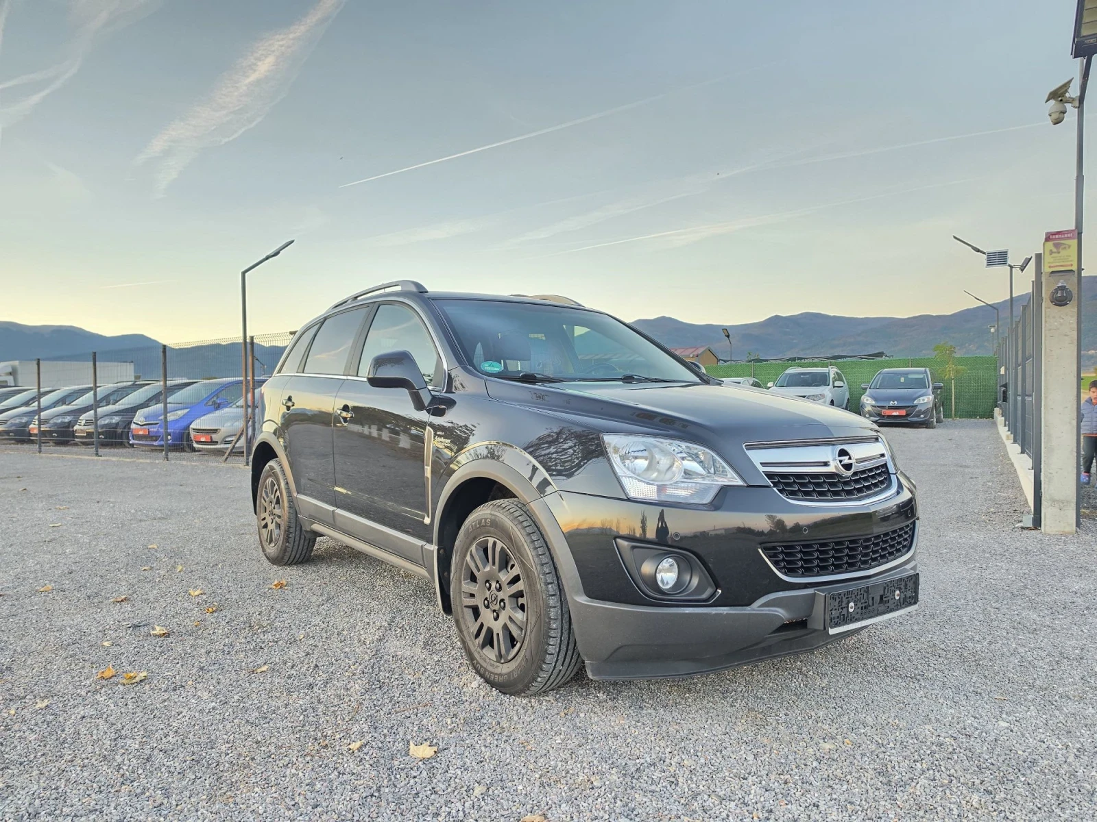Opel Antara 2.2 Automatic 163 face-lift , снимка 9 - Автомобили и джипове - 56638706
