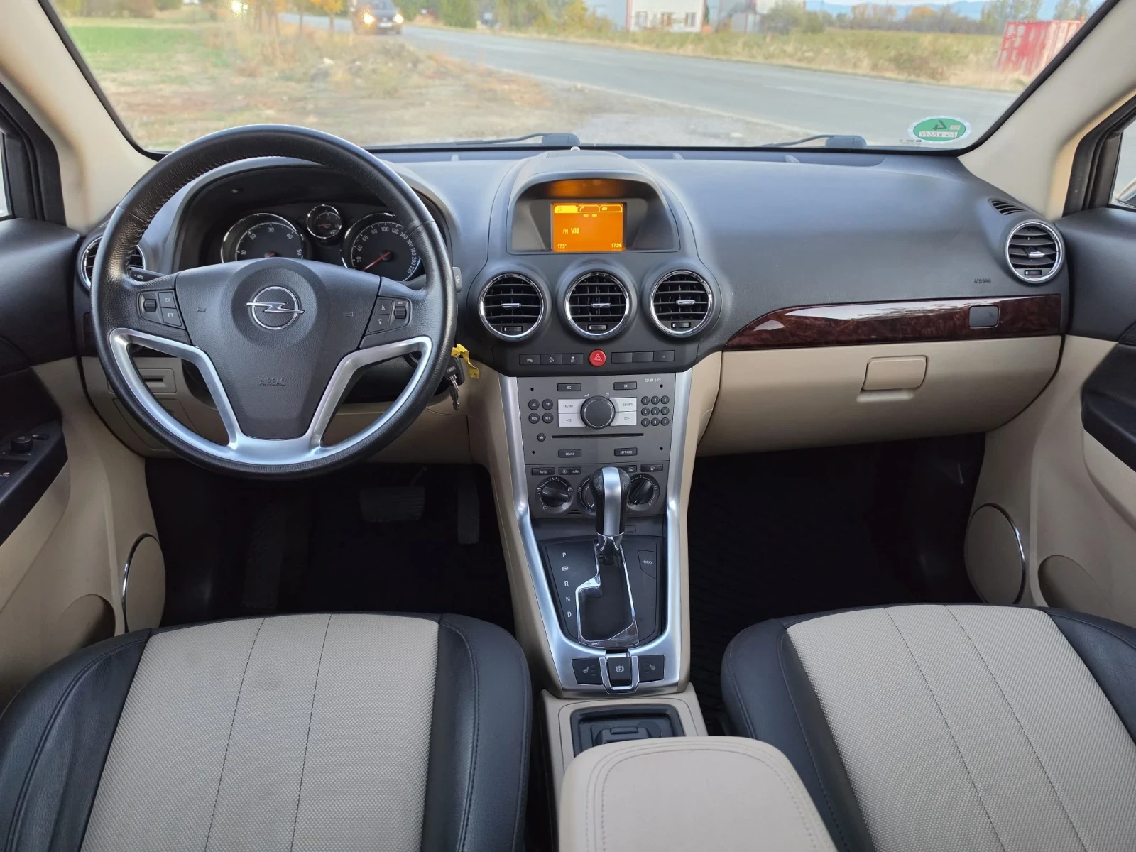 Opel Antara 2.2 Automatic 163 face-lift , снимка 10 - Автомобили и джипове - 56638706