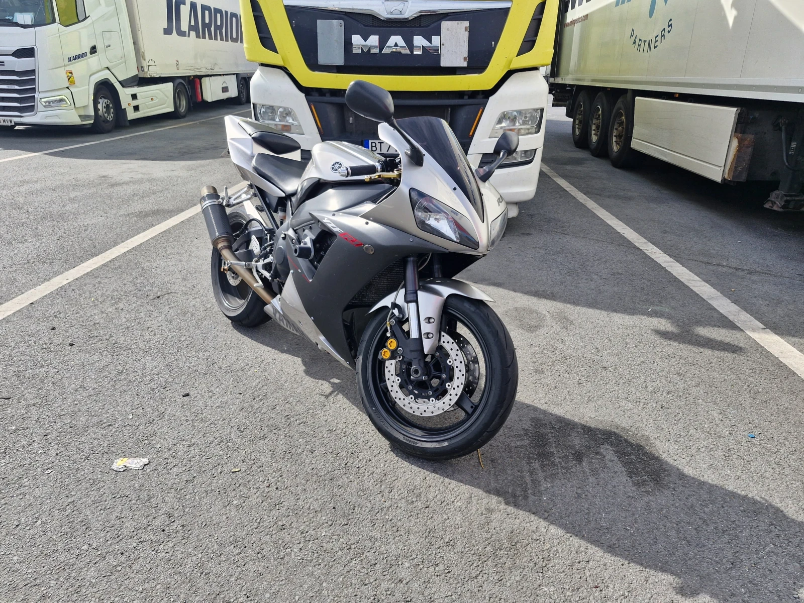Yamaha YZF-R1  - изображение 2