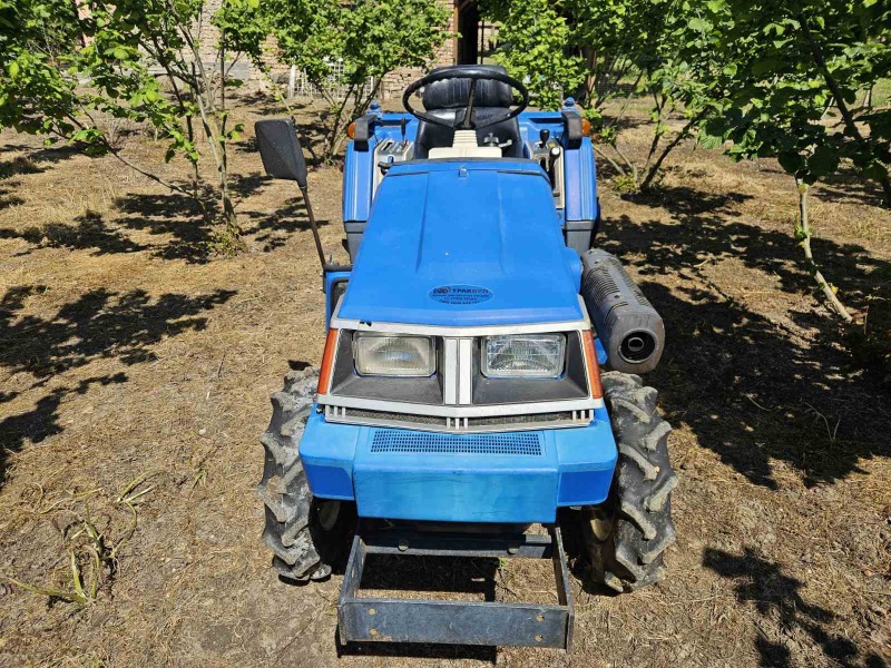 Трактор ISEKI, снимка 3 - Селскостопанска техника - 45641893