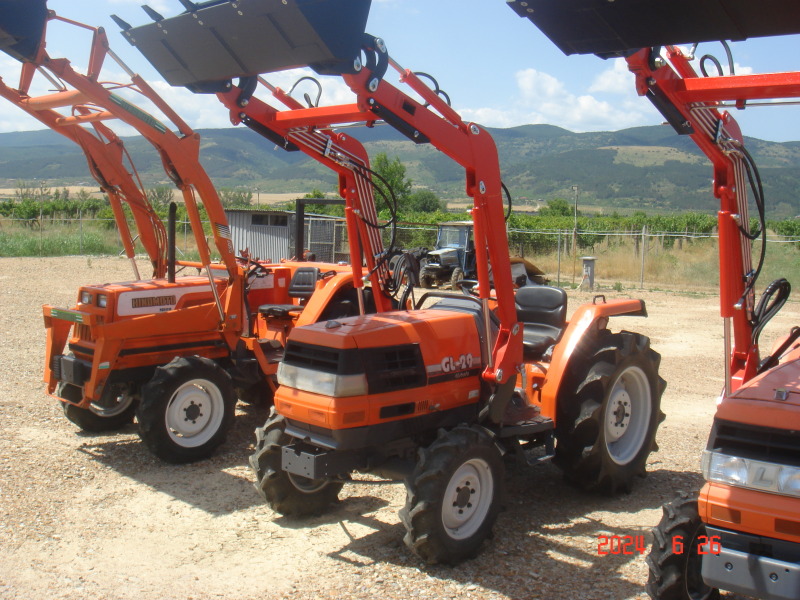 Трактор Kubota СКАЙТРАК, снимка 3 - Селскостопанска техника - 46376856