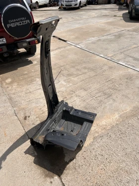 Средна лява колонка за AUDI Q5 2023г., снимка 2