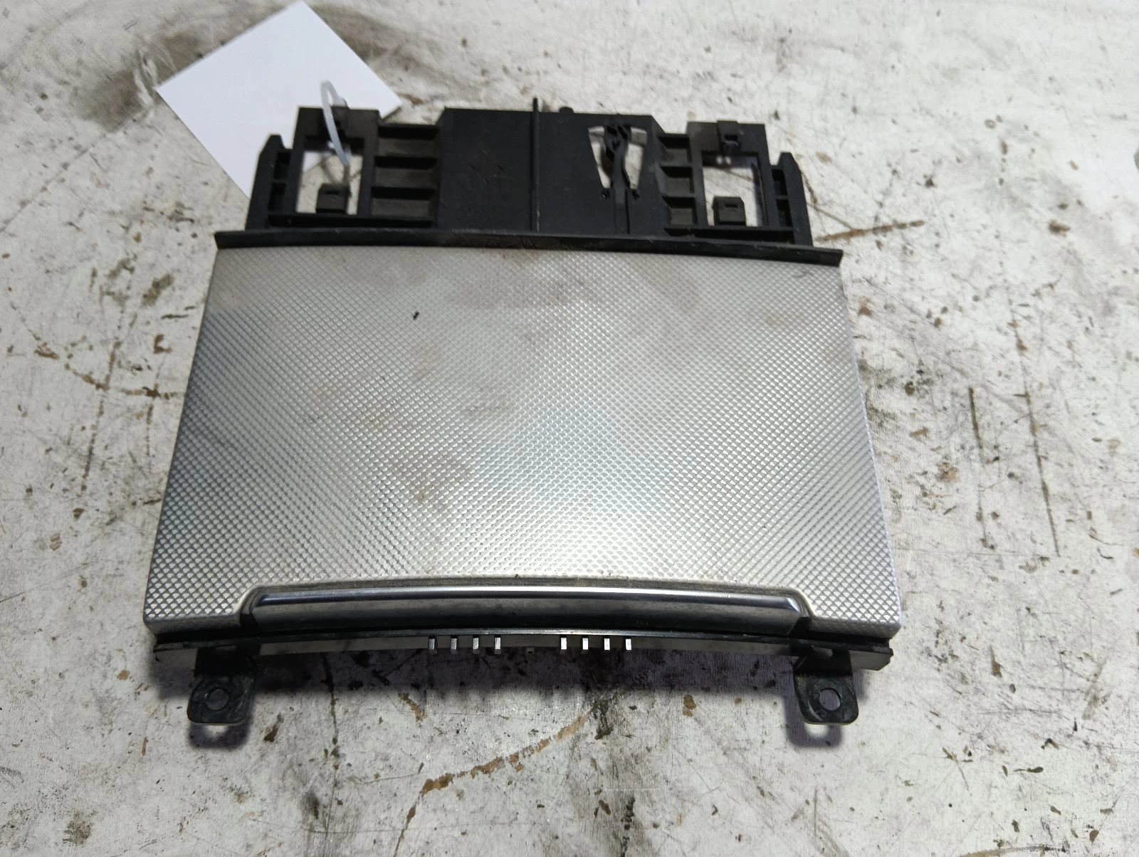 пепелник преден 4G0863273 Ауди А6 2.0 TDI