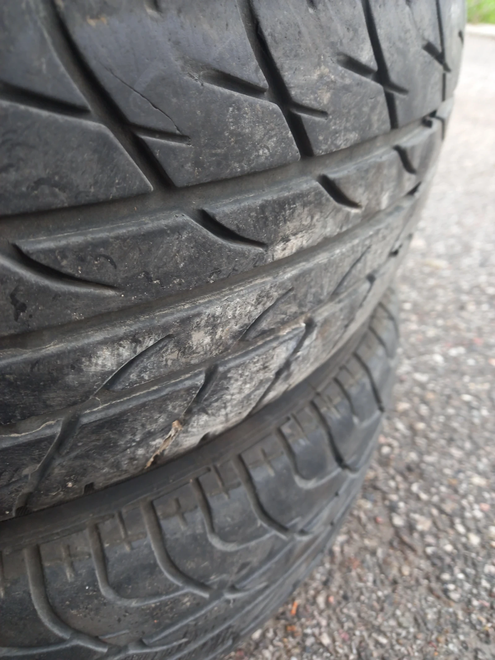 Гуми Летни 195/65R15, снимка 2 - Гуми и джанти - 54306945